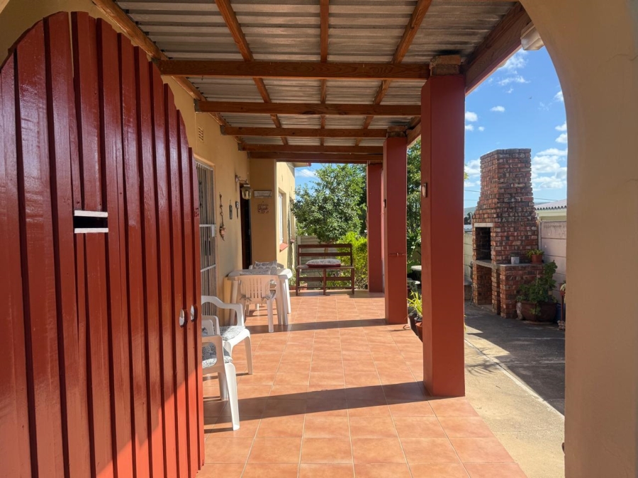 3 Bedroom Property for Sale in Heuwelkruin Eastern Cape